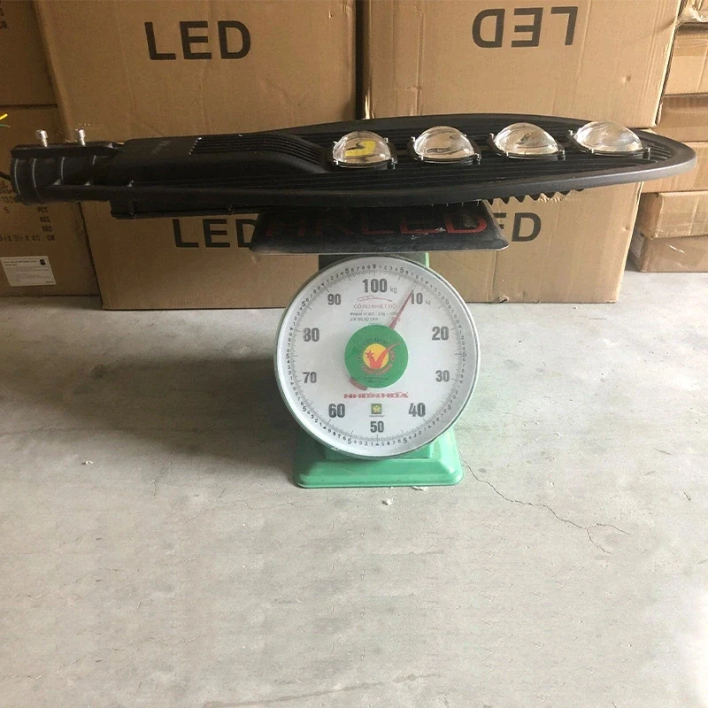 Đèn LED đường phố DQL chip LED COB - Công suất 200W - Ảnh 9
