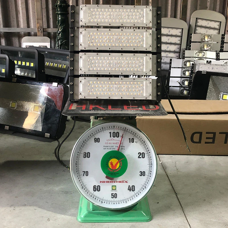 Đèn pha LED module SMD P03 - Công suất 200W - Ảnh 2