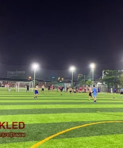 Đèn sân bóng đá